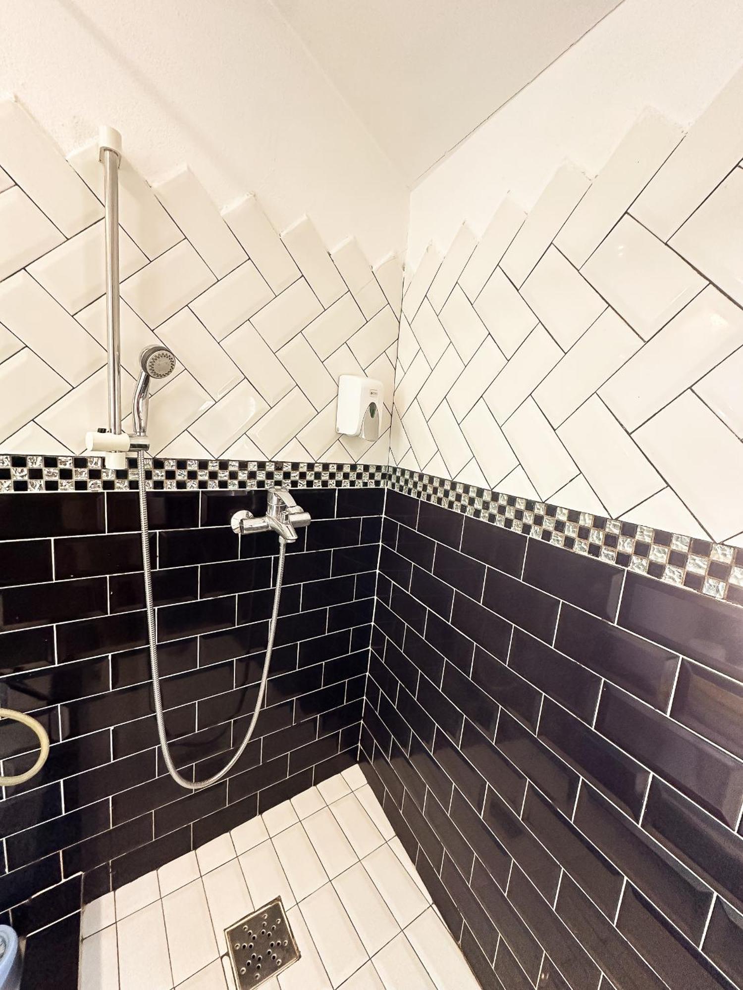 The Vintage - Wonderful Apartment In Best Location Craiova Exteriör bild