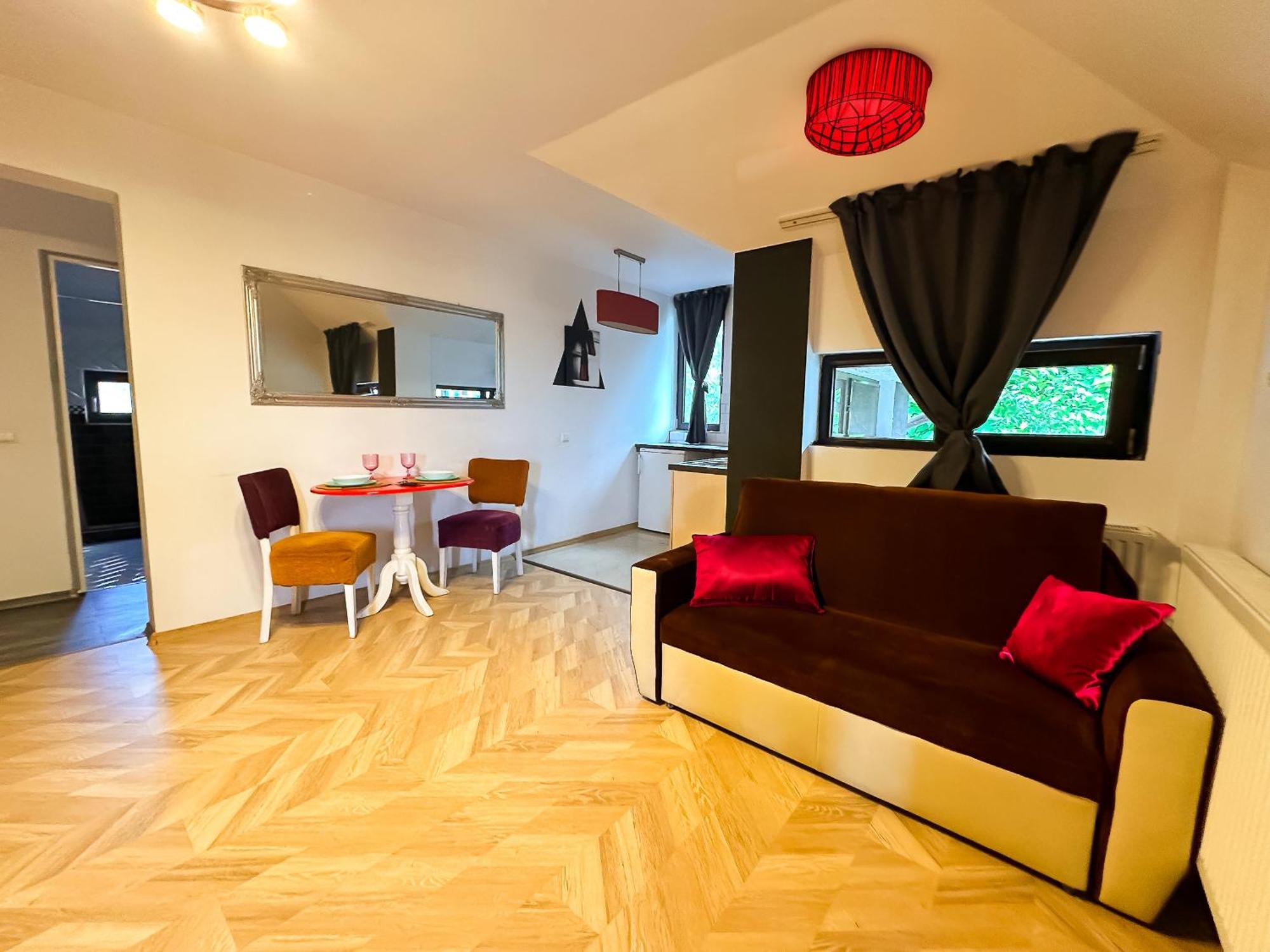 The Vintage - Wonderful Apartment In Best Location Craiova Exteriör bild