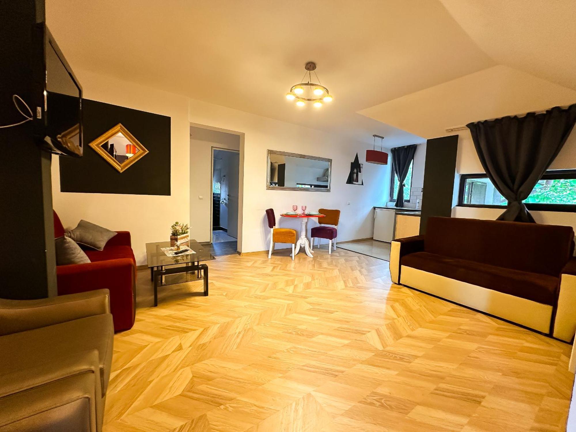 The Vintage - Wonderful Apartment In Best Location Craiova Exteriör bild